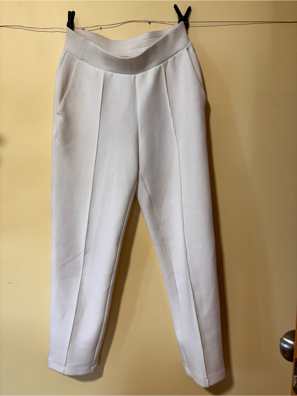 CALIA by Carrie Underwood White Straight-Leg Ponte Pull-On Pants